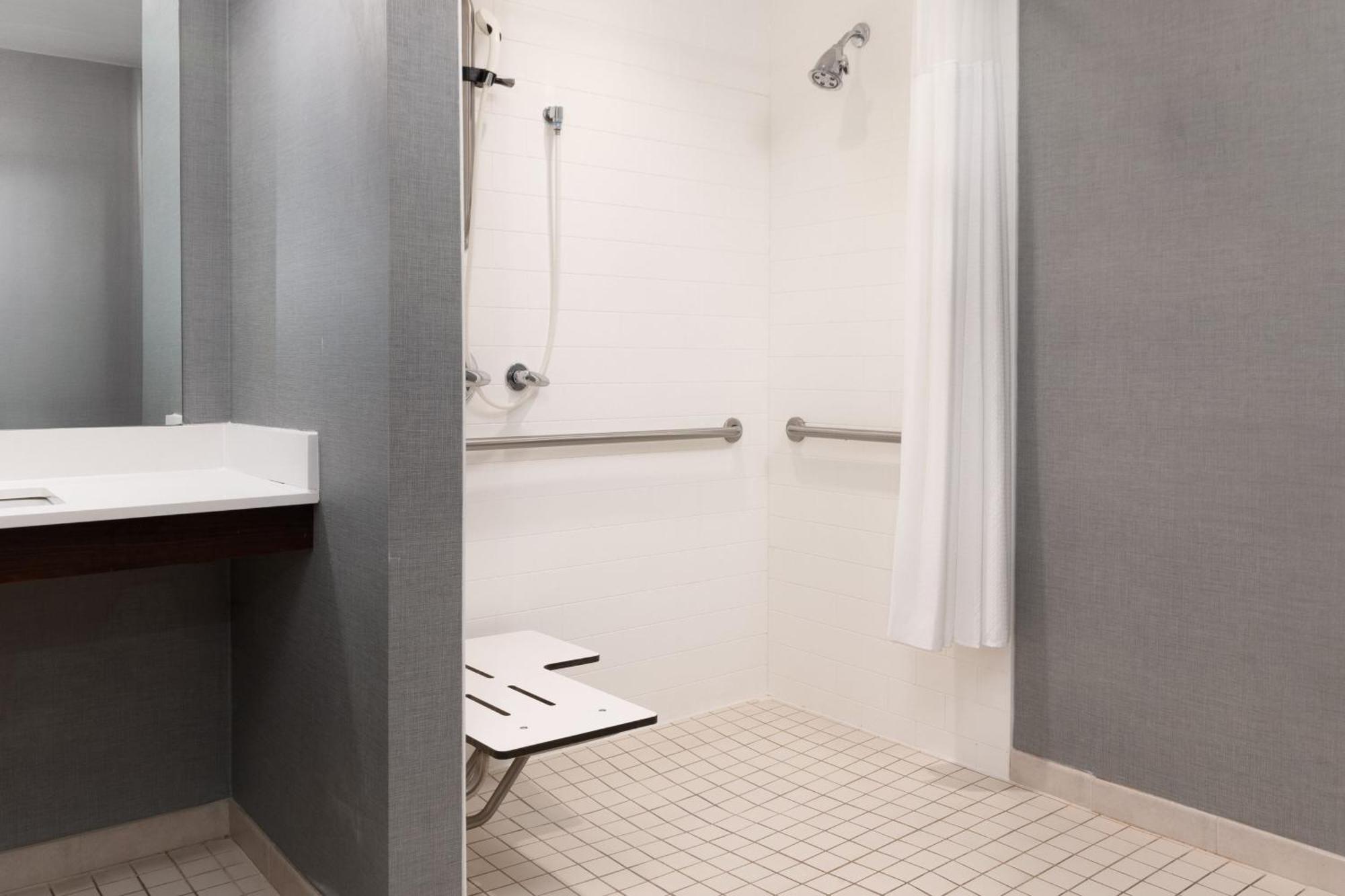 Residence Inn By Marriott Youngstown Warren/Niles Екстериор снимка